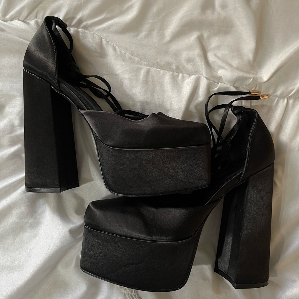 Platform heels